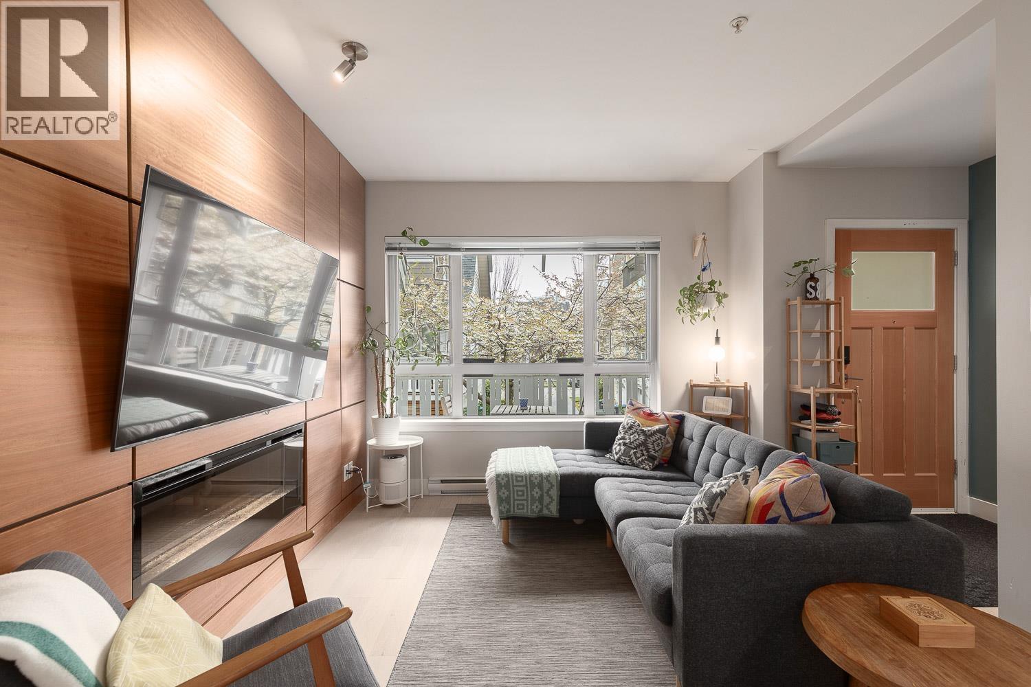 5 278 CAMATA STREET, New Westminster