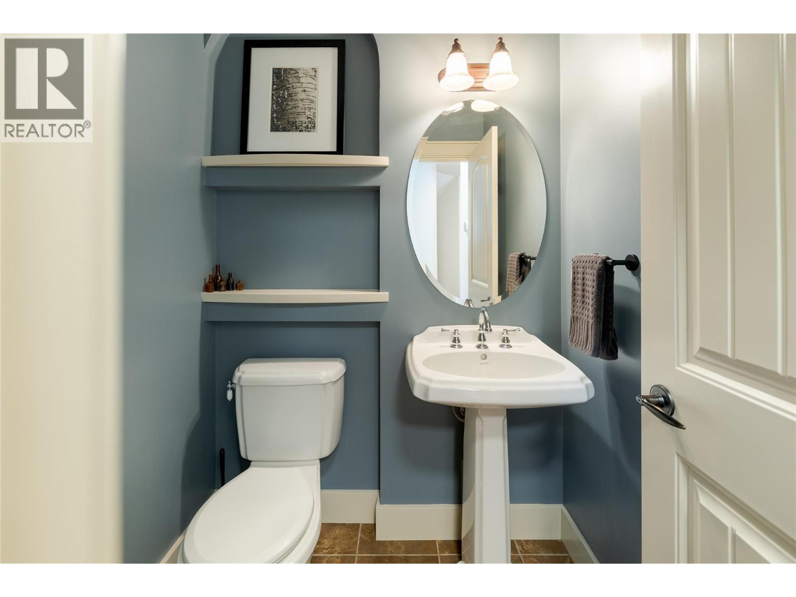 5532 Farron Place, Kelowna