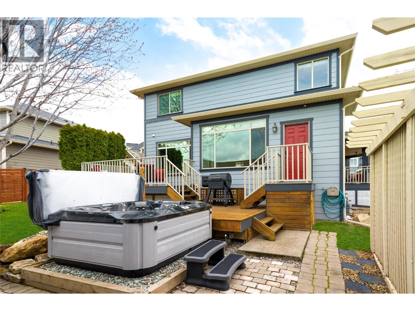 5532 Farron Place, Kelowna