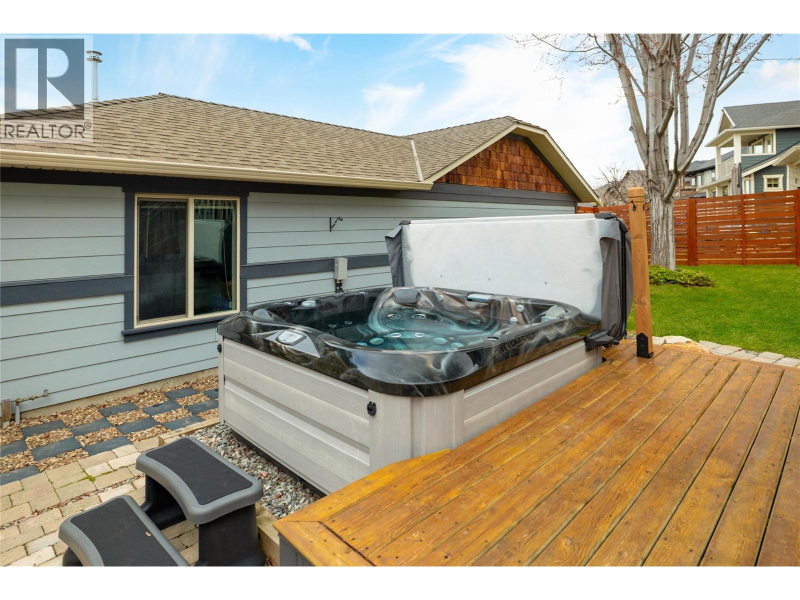 5532 Farron Place, Kelowna