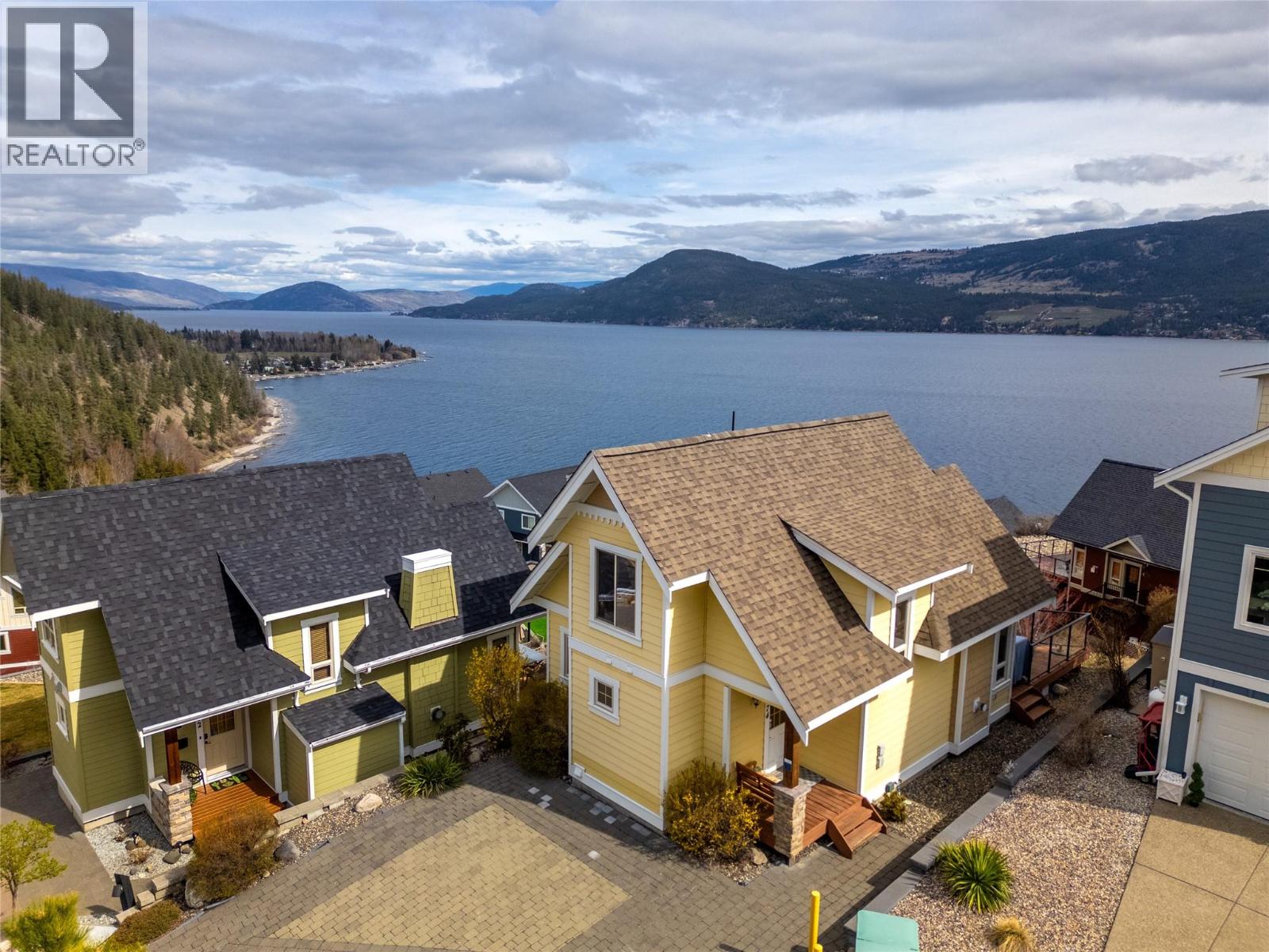  6774 LA PALMA Loop, Kelowna