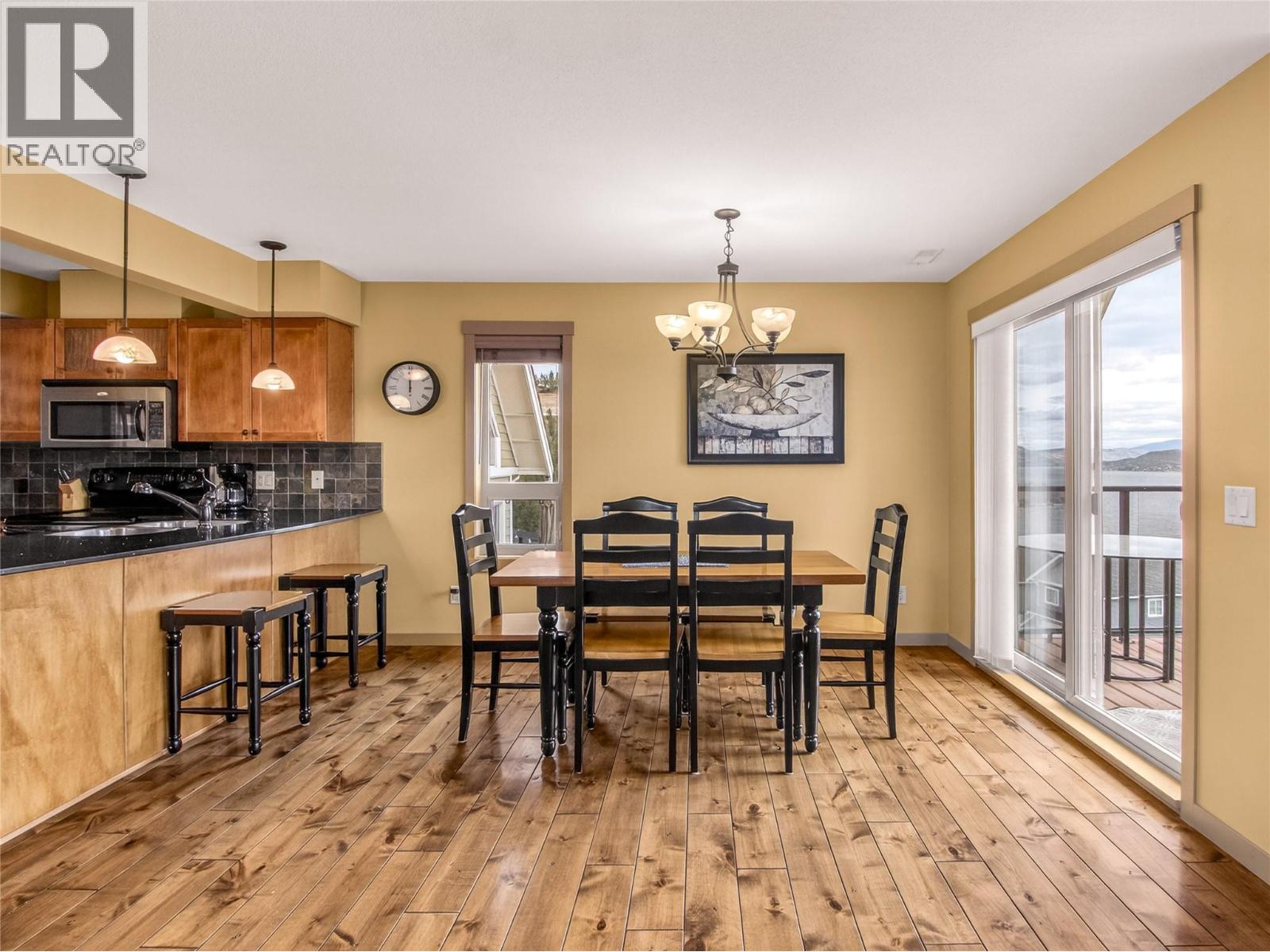  6774 LA PALMA Loop, Kelowna