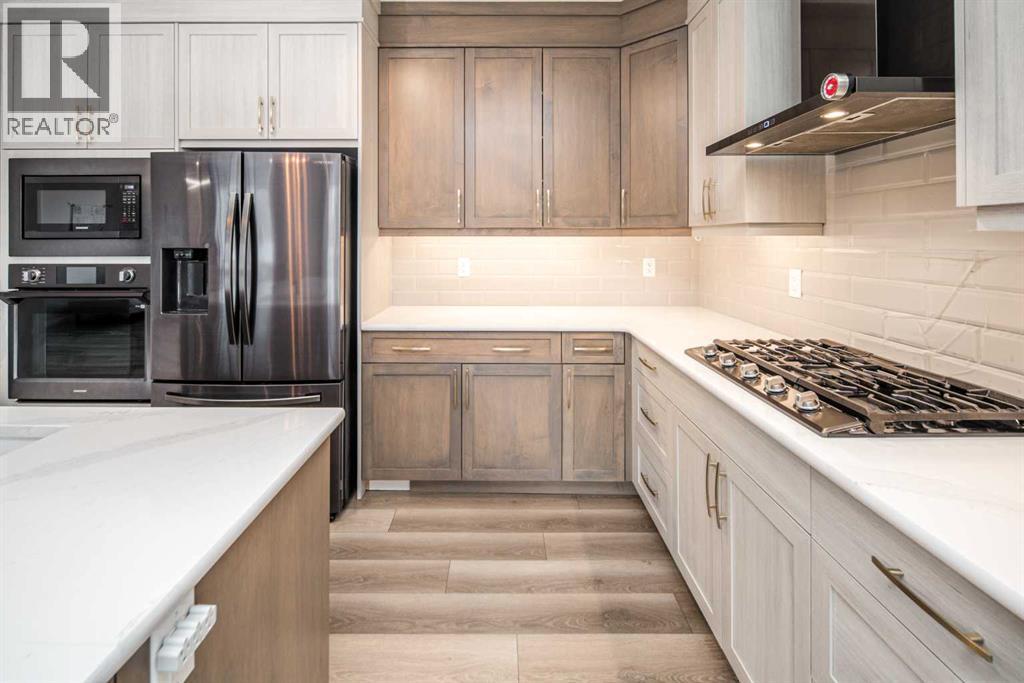 148 CARRINGHAM ROAD NW - 8