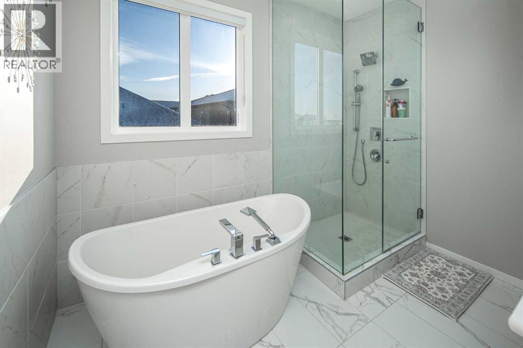 148 CARRINGHAM ROAD NW - 37