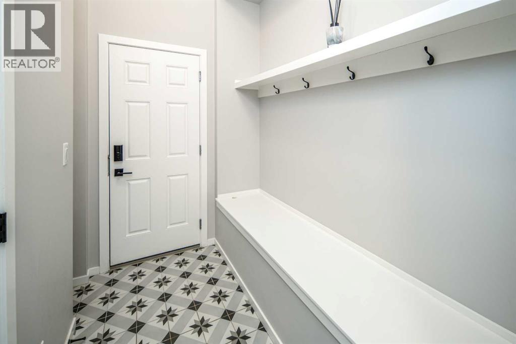 148 CARRINGHAM ROAD NW - 23