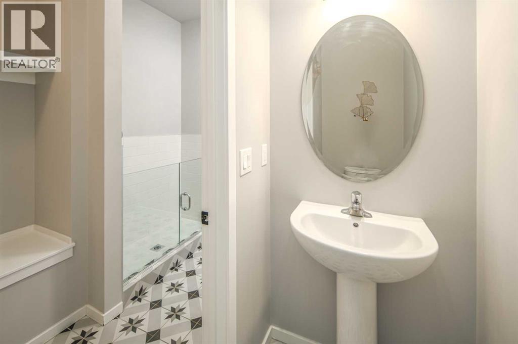 148 CARRINGHAM ROAD NW - 22