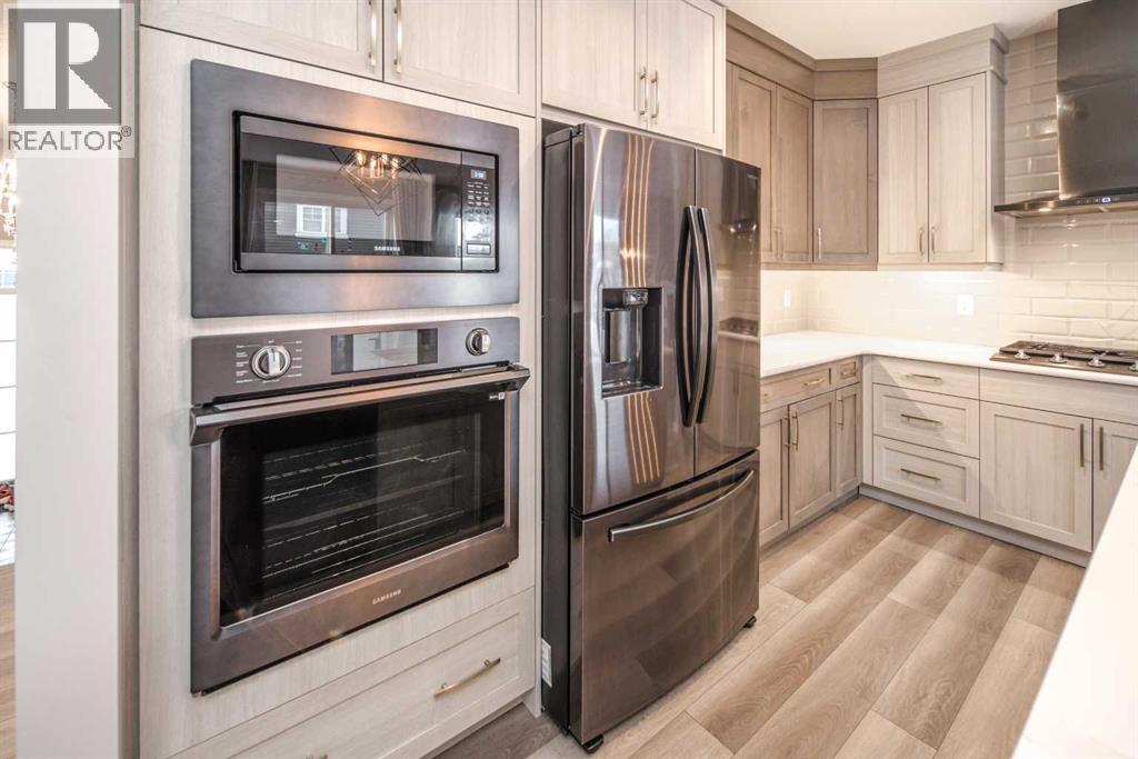 148 CARRINGHAM ROAD NW - 14