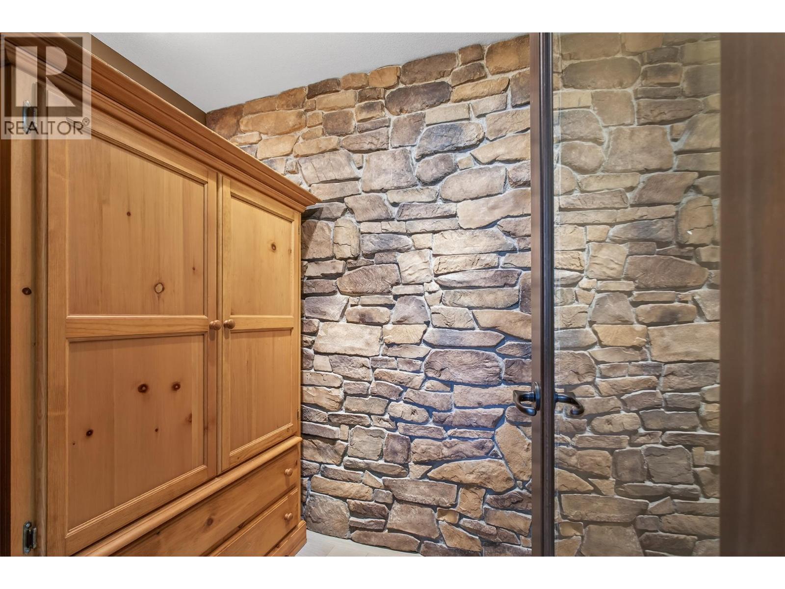  336 Quilchena Drive, Kelowna