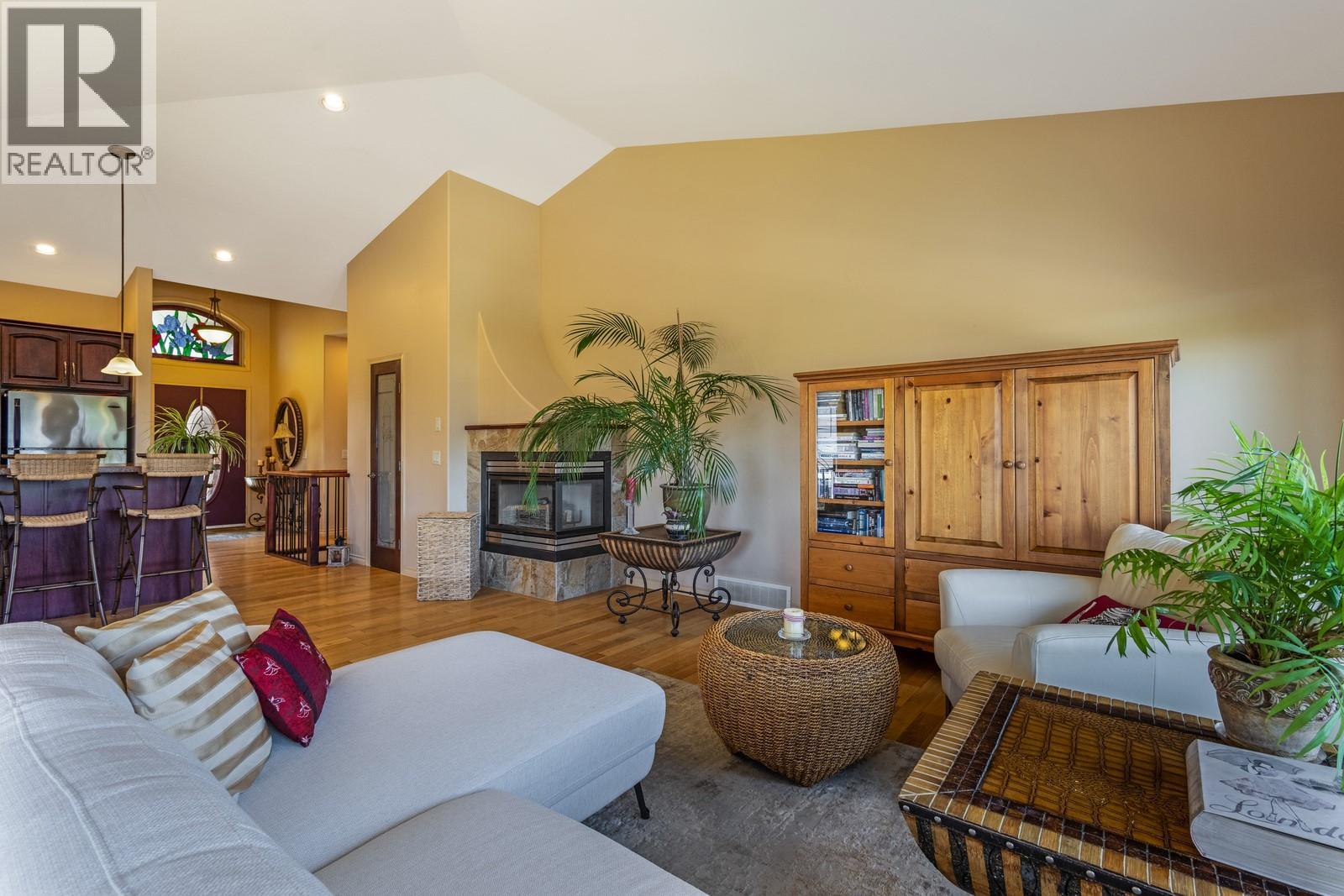  610 Arrowleaf Lane, Kelowna