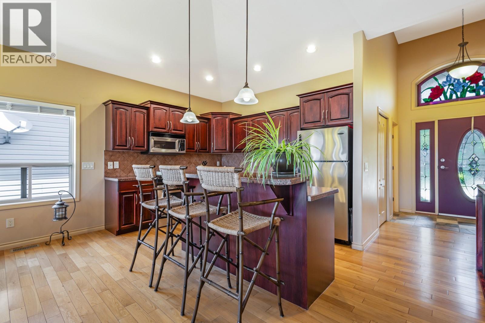  610 Arrowleaf Lane, Kelowna