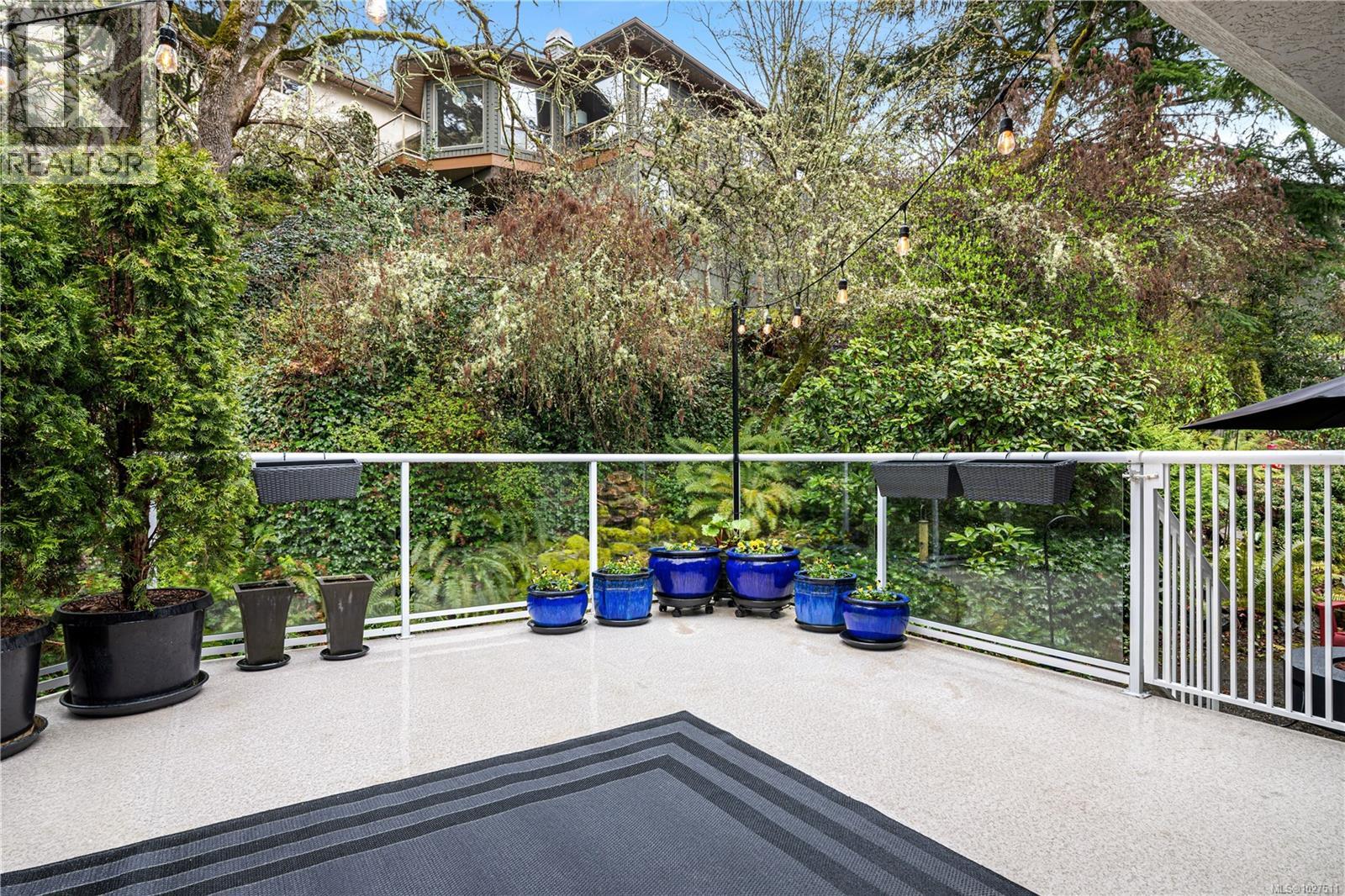 8 1063 Valewood Trail, Saanich