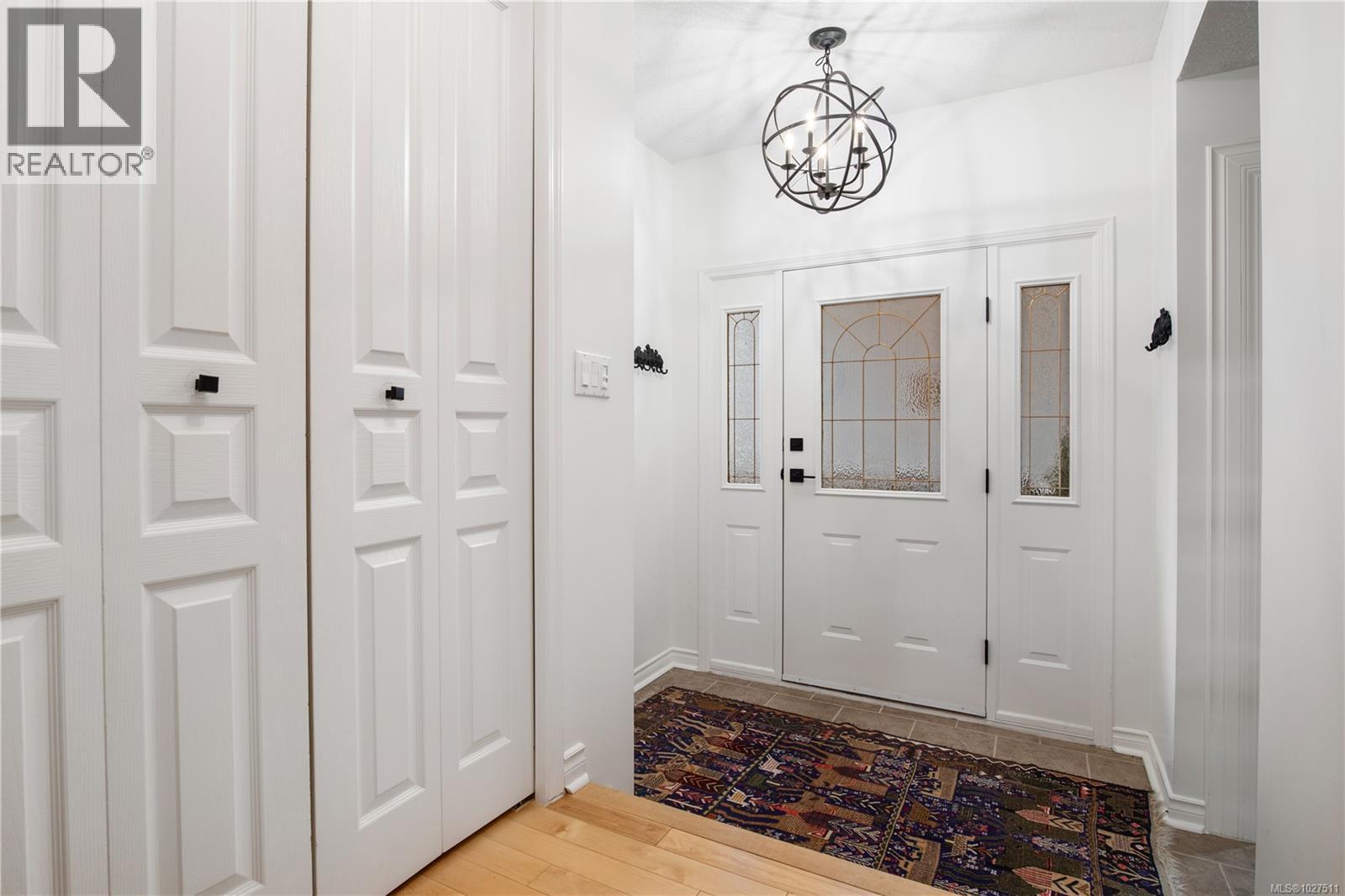 8 1063 Valewood Trail, Saanich