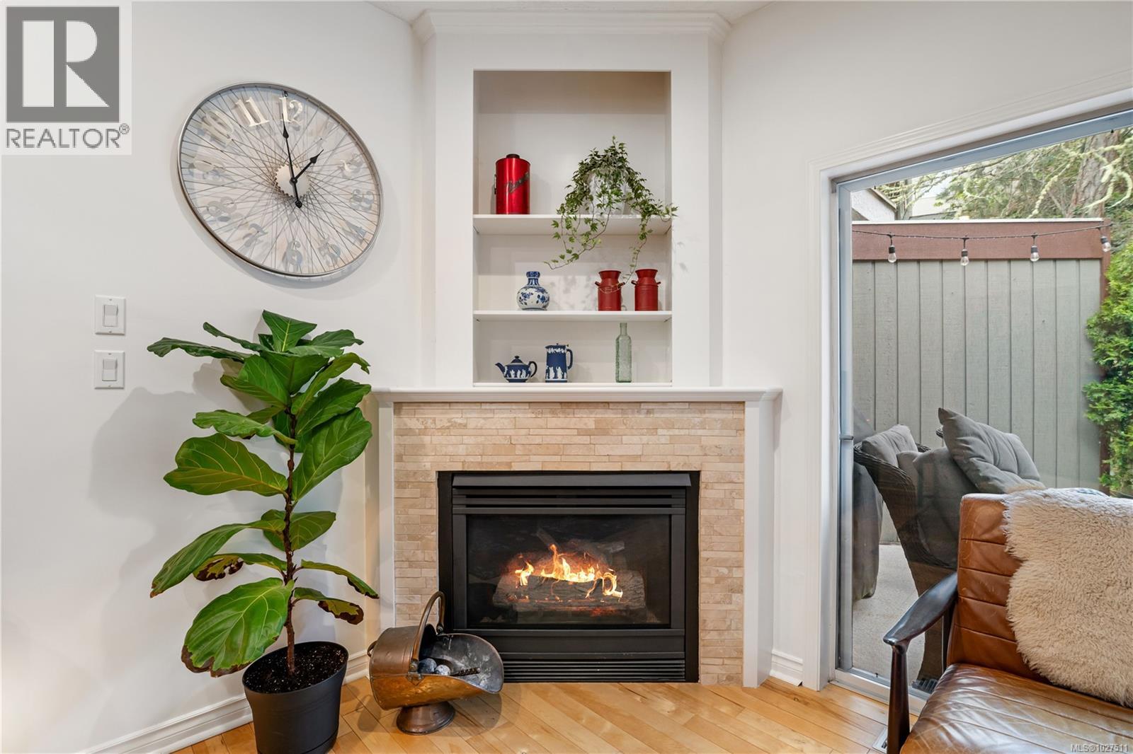 8 1063 Valewood Trail, Saanich