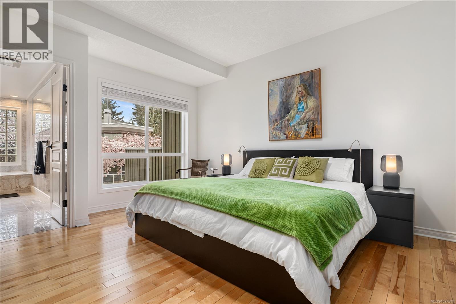 8 1063 Valewood Trail, Saanich