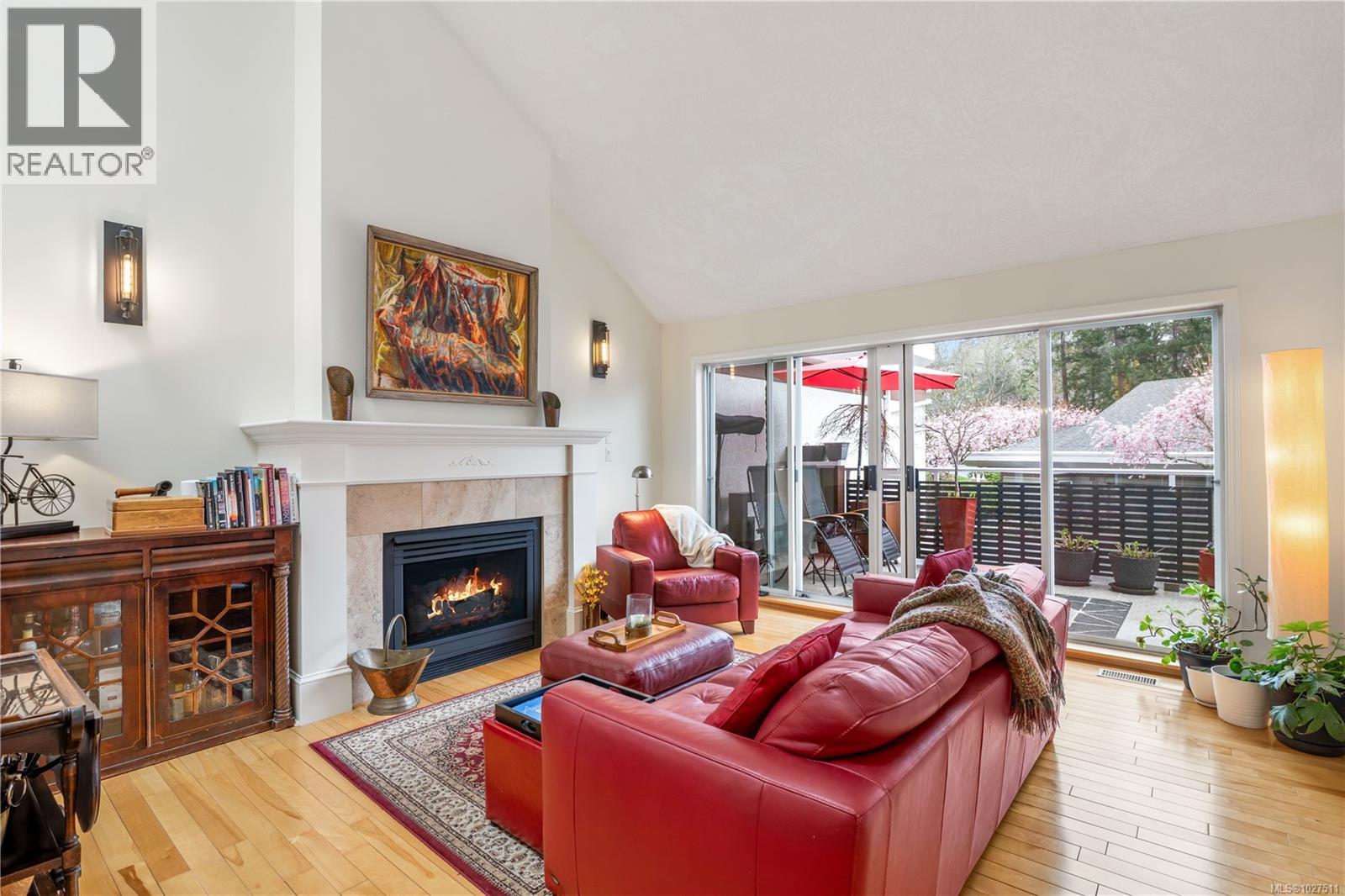 8 1063 Valewood Trail, Saanich