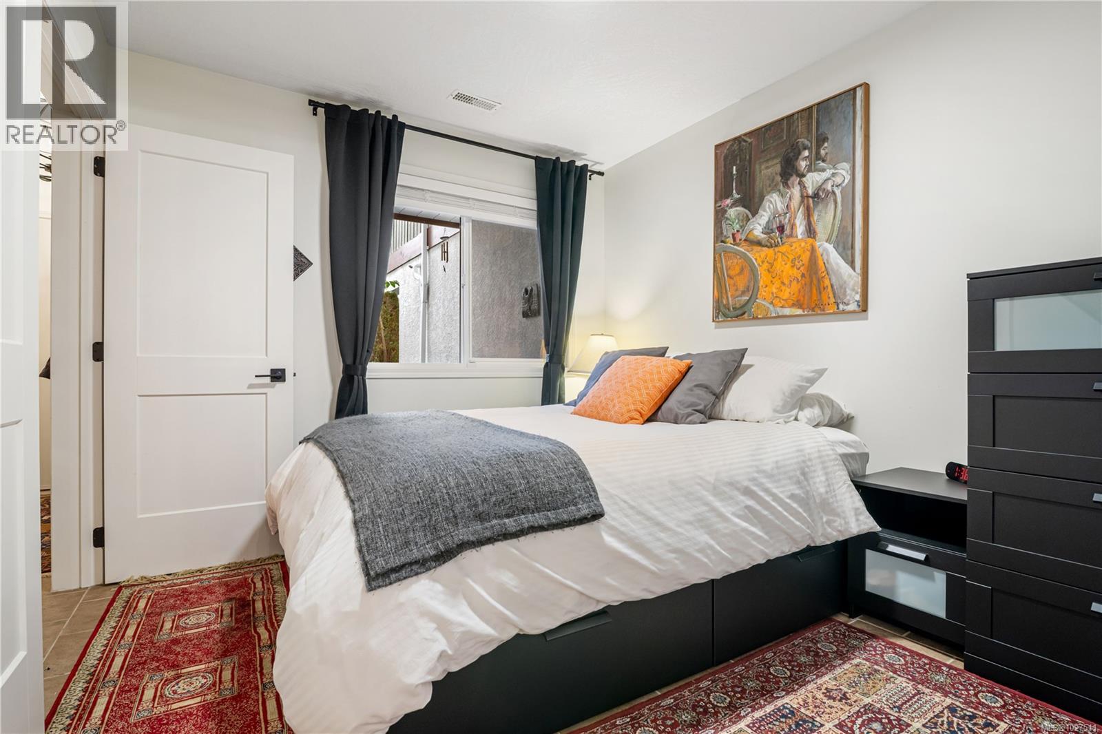 8 1063 Valewood Trail, Saanich