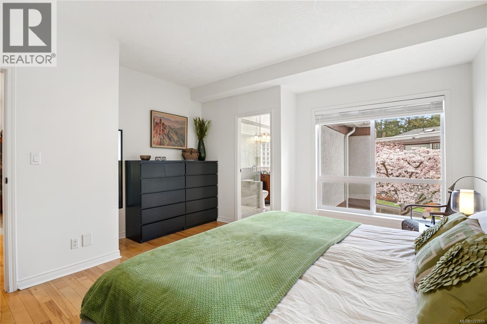 8 1063 Valewood Trail, Saanich