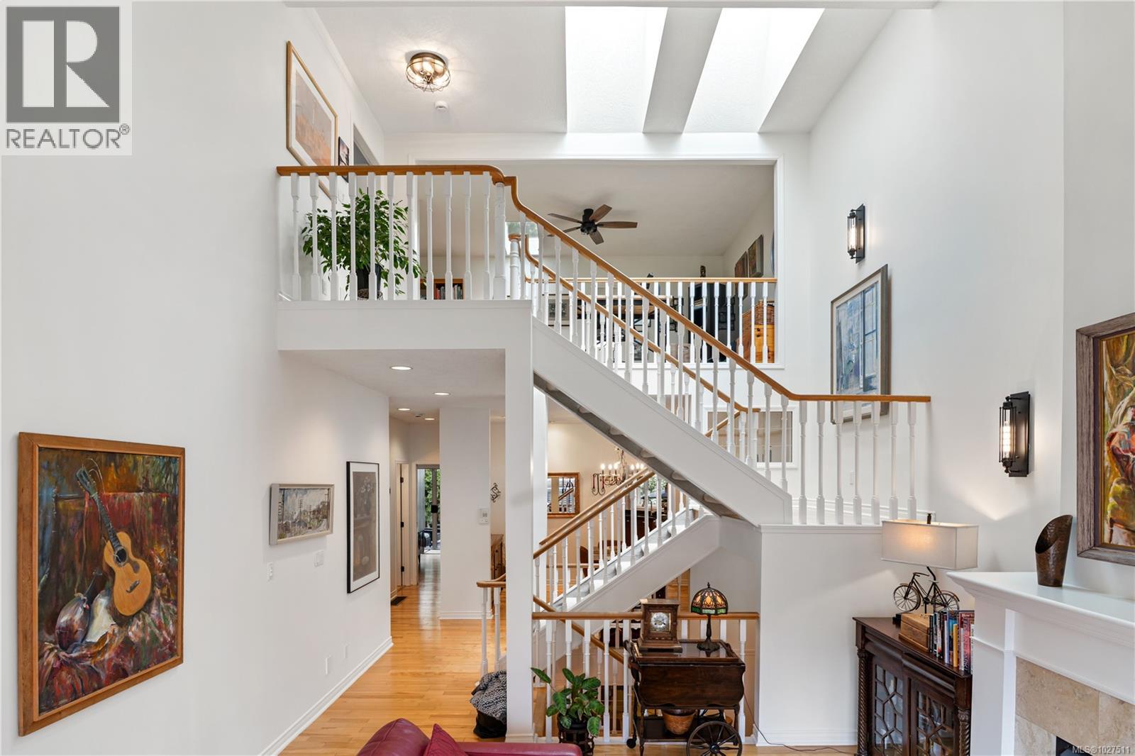 8 1063 Valewood Trail, Saanich