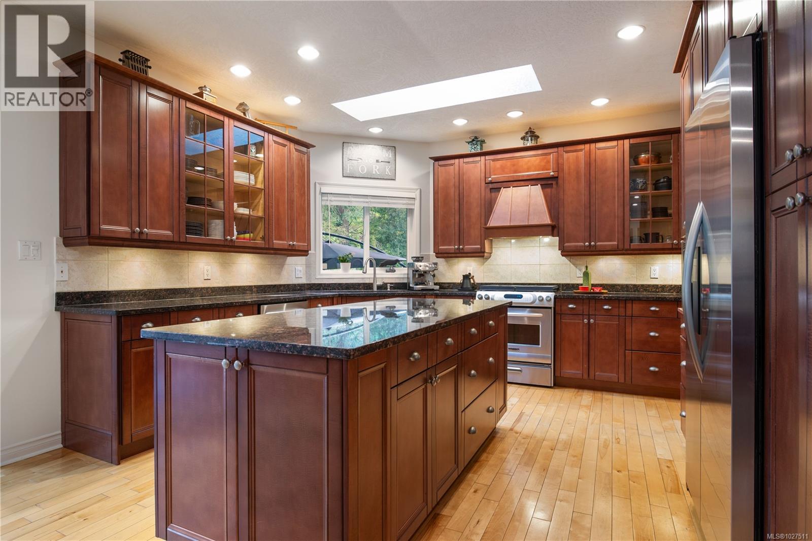 8 1063 Valewood Trail, Saanich