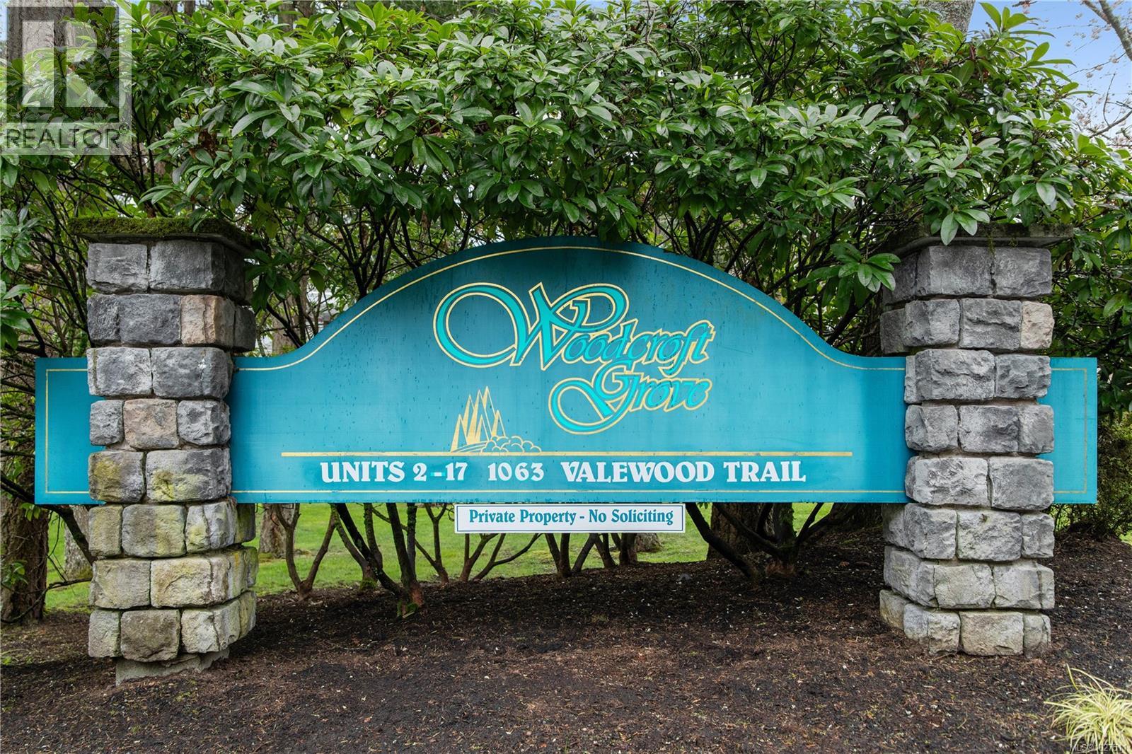 8 1063 Valewood Trail, Saanich