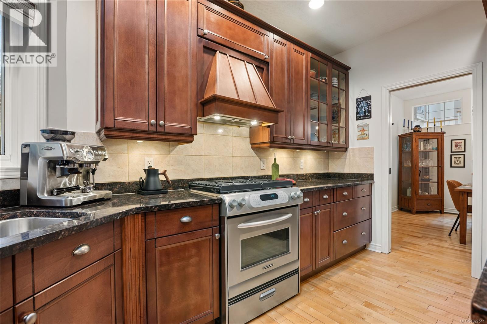 8 1063 Valewood Trail, Saanich