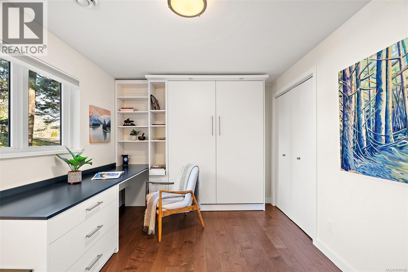 929 Redfern St - 64