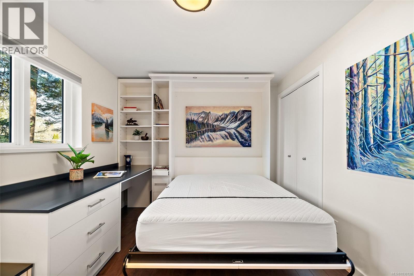 929 Redfern St - 65