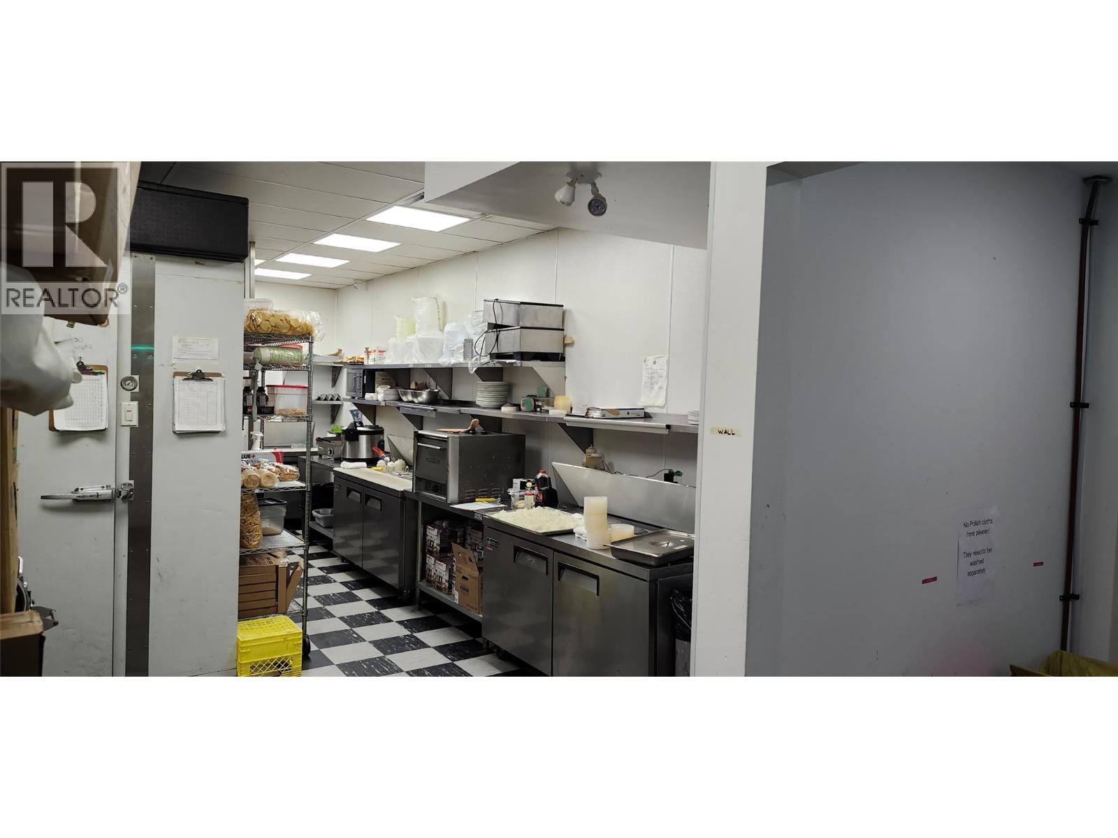  571 & 573 Lawrence Avenue, Kelowna