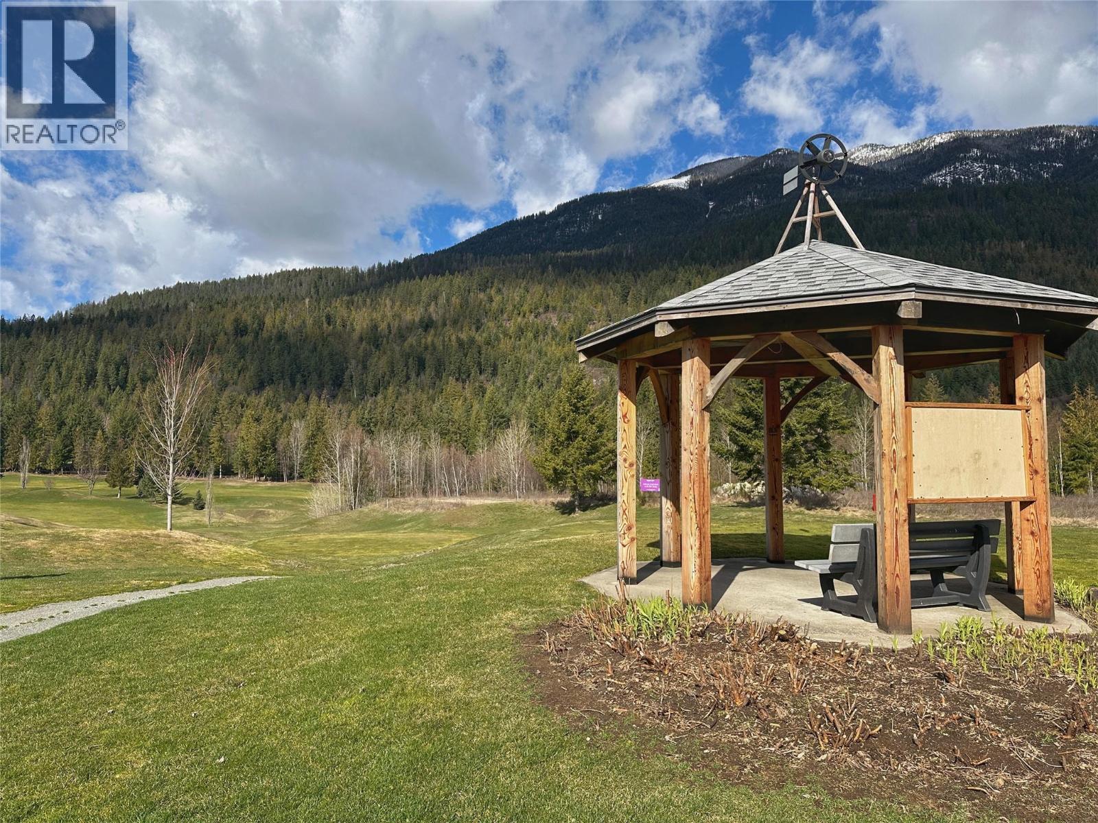 205 EDWARDS Street Lot# 55, Balfour