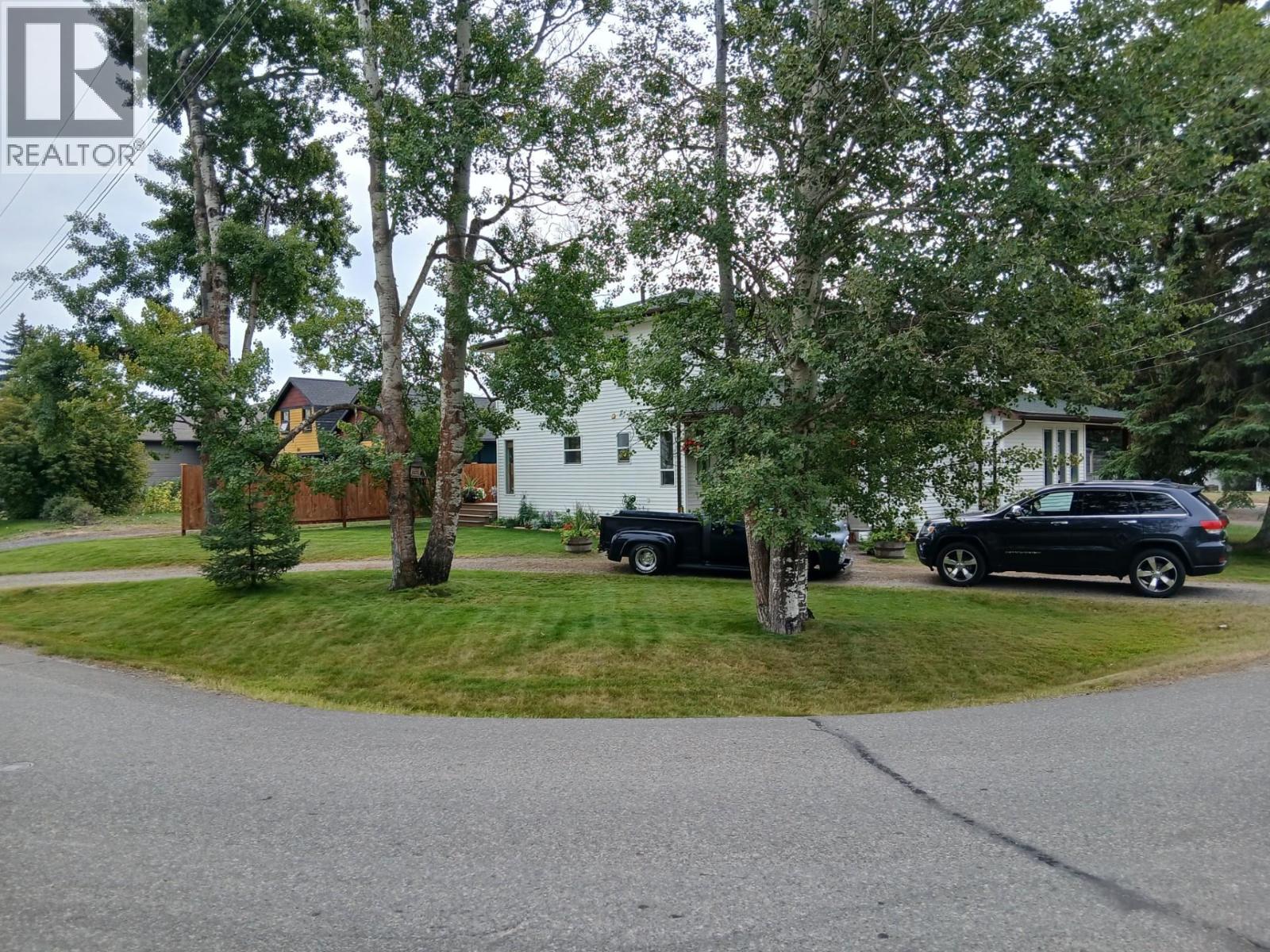 2480 SILVERSMITH AVENUE, Vanderhoof