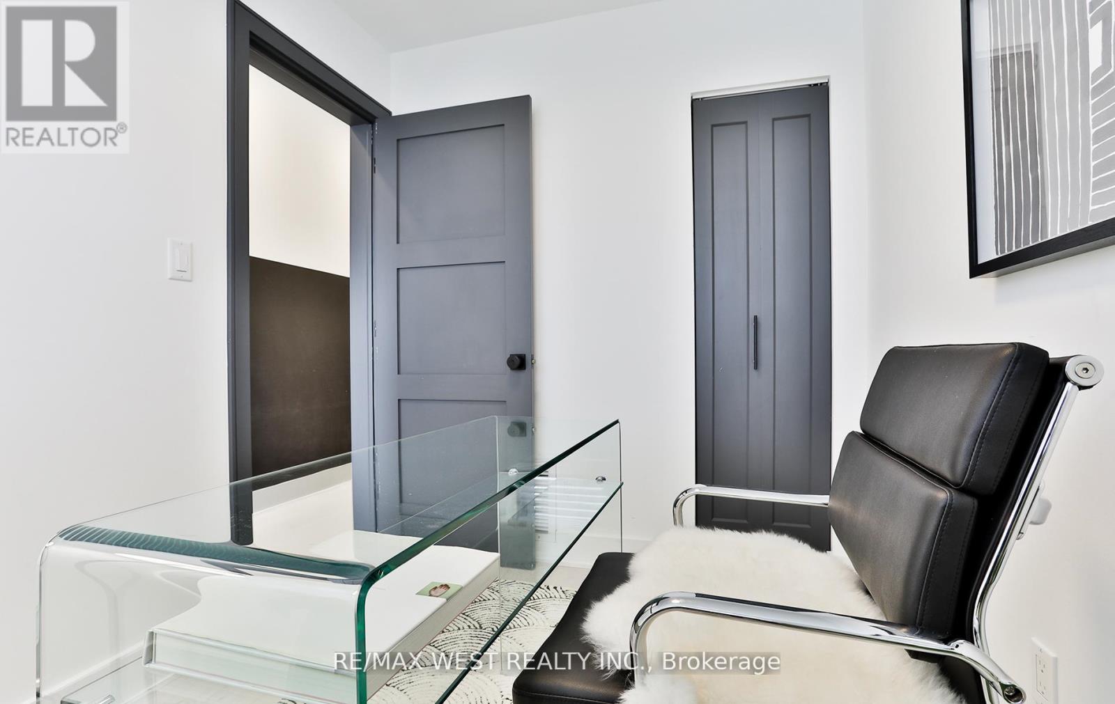 734 SHAW STREET - 31