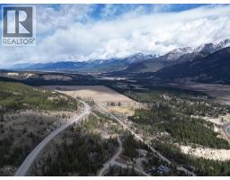 6079 93/95 Highway, Fairmont Hot Springs, BC V0B1L2 Photo 16