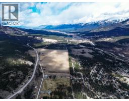 6079 93/95 Highway, Fairmont Hot Springs, BC V0B1L2 Photo 7