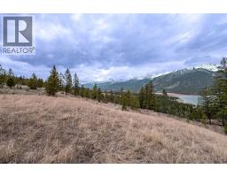 6079 93/95 Highway, Fairmont Hot Springs, BC V0B1L2 Photo 12