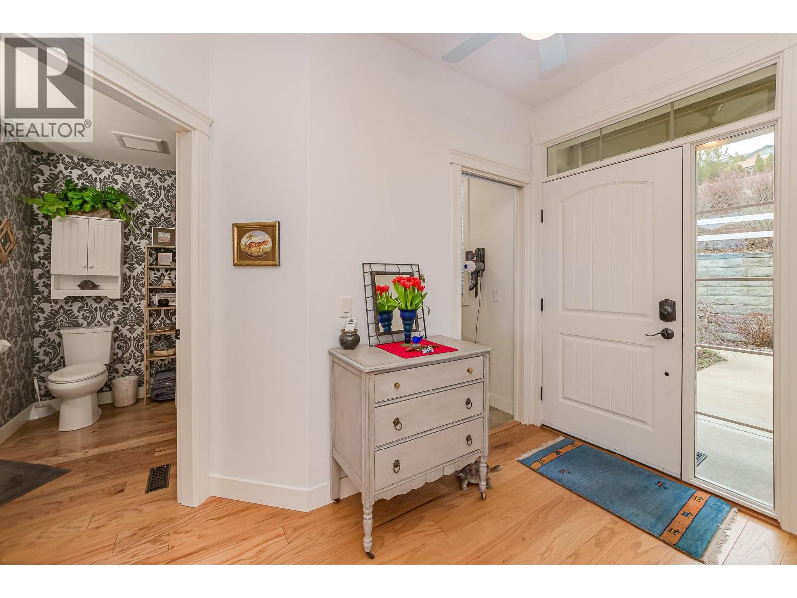  4420 14 Street Northeast, Salmon Arm