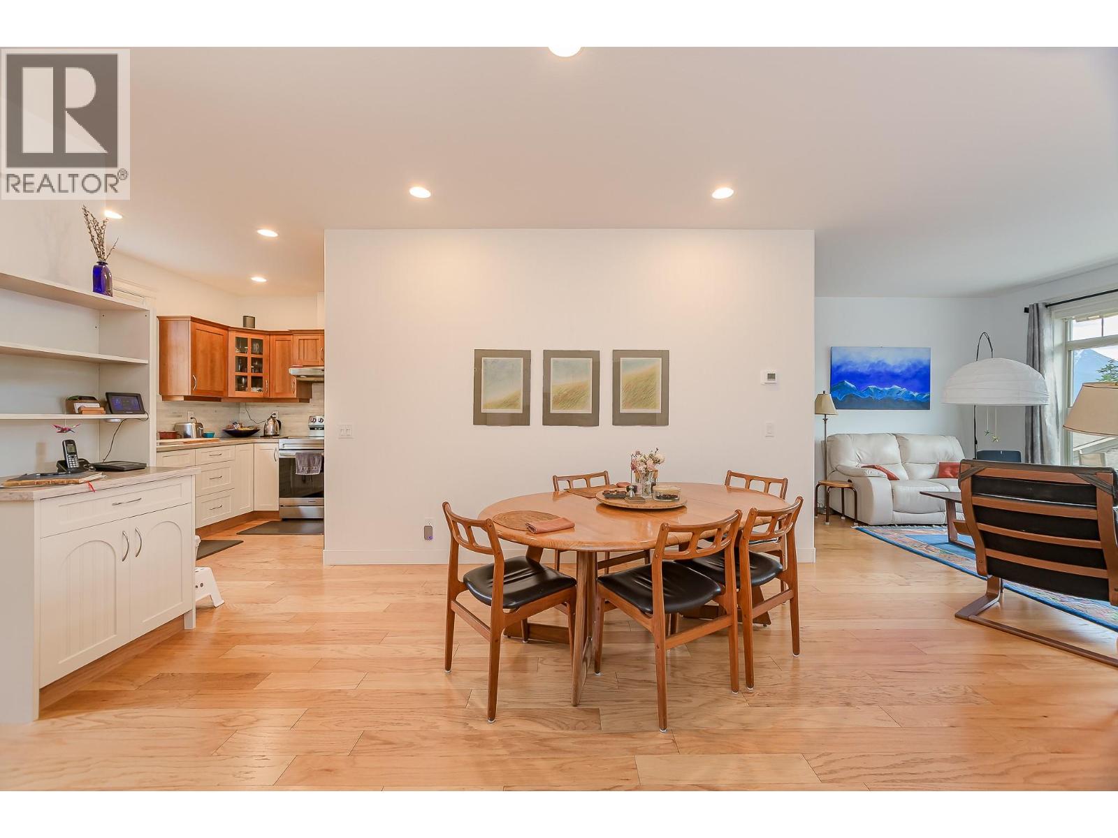  4420 14 Street Northeast, Salmon Arm