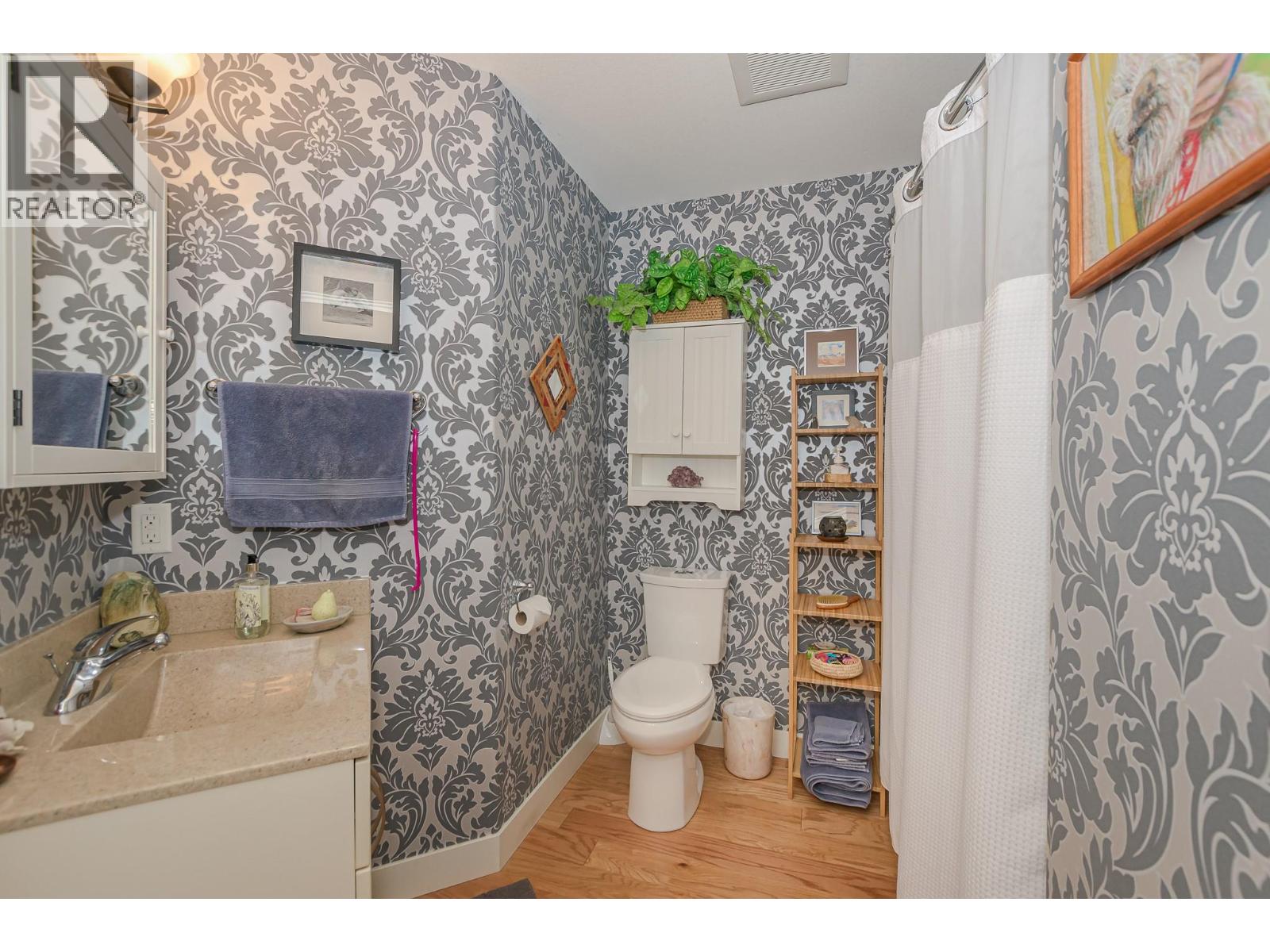  4420 14 Street Northeast, Salmon Arm