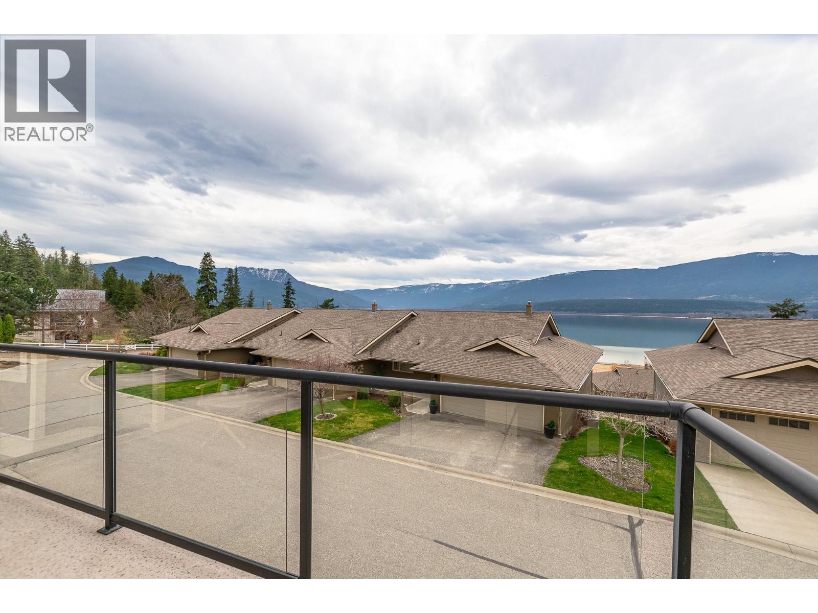  4420 14 Street Northeast, Salmon Arm