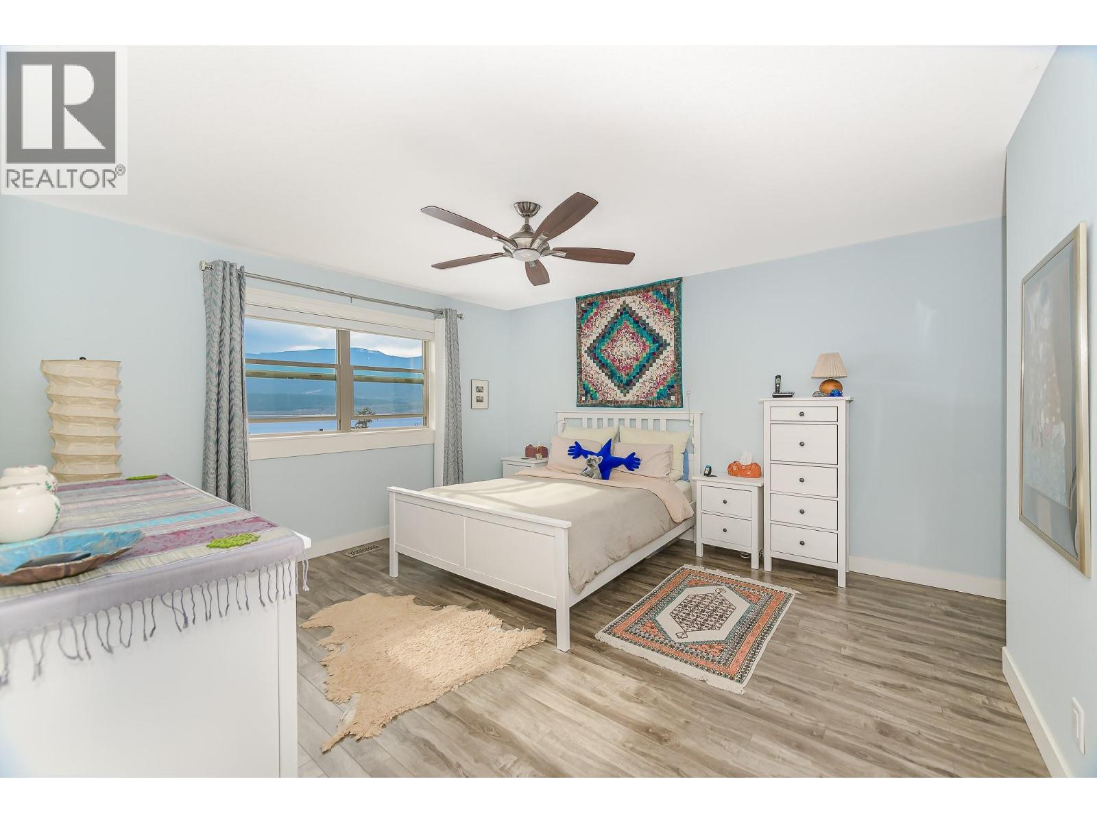  4420 14 Street Northeast, Salmon Arm