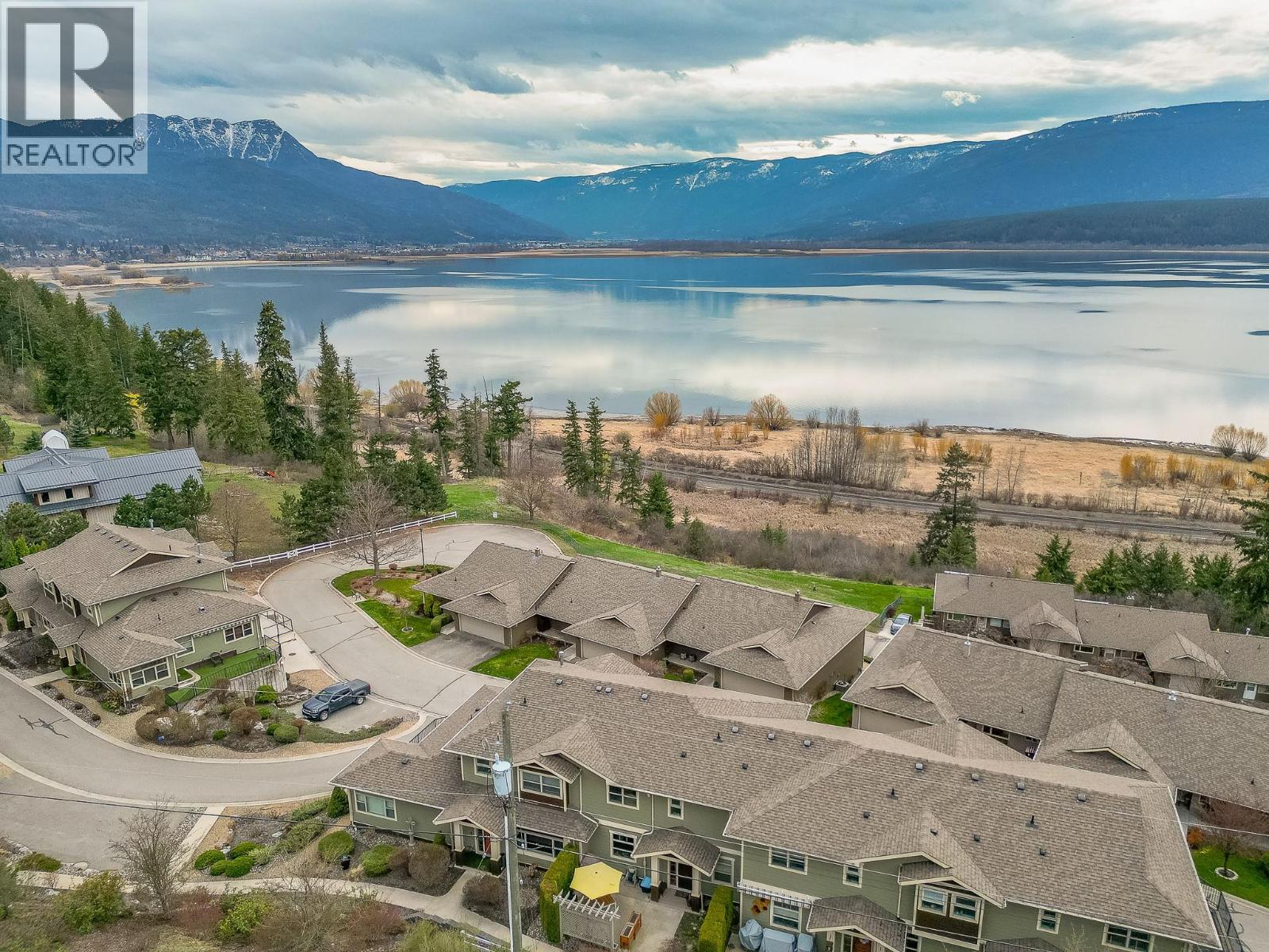  4420 14 Street Northeast, Salmon Arm