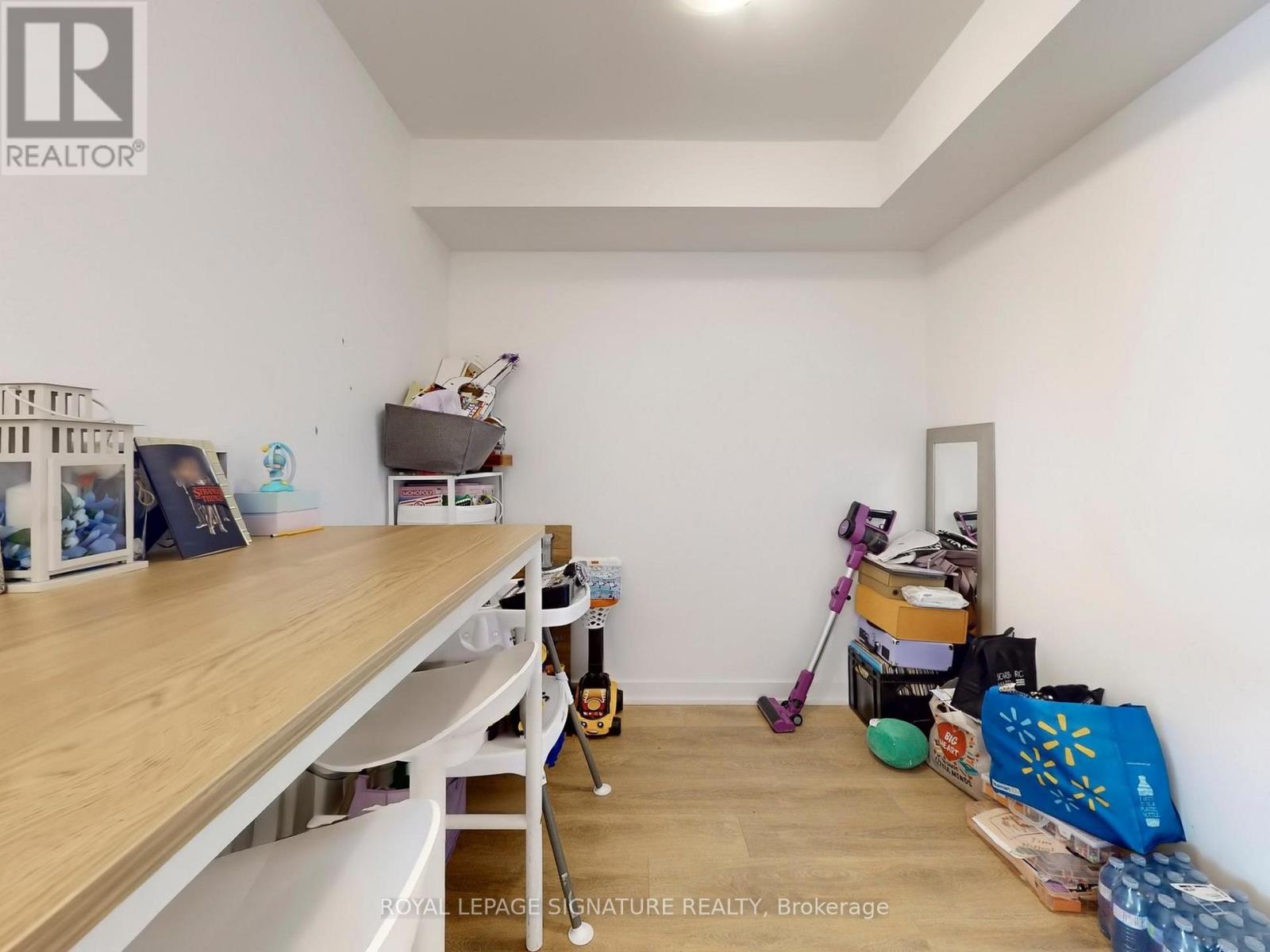 #602 2033 KENNEDY ROAD - 11