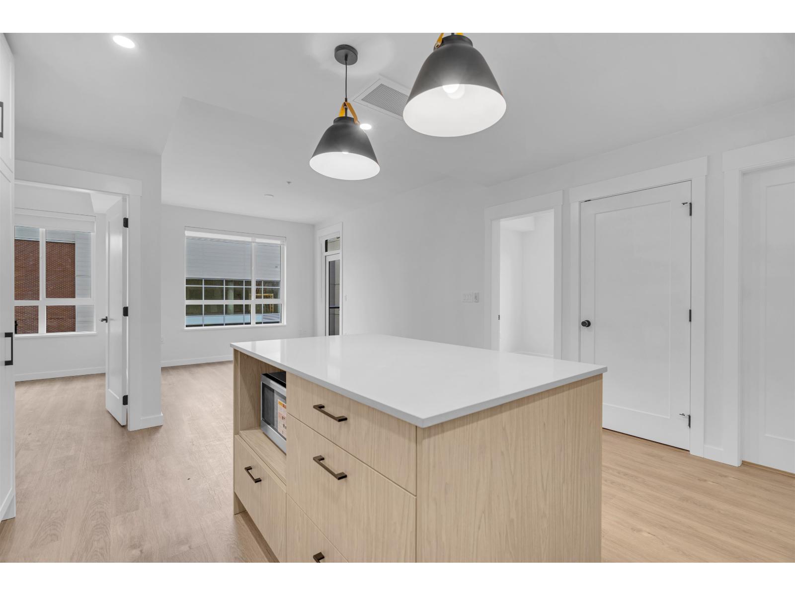 412 27249 ALDERGROVE TOWN CENTRE DRIVE, Langley