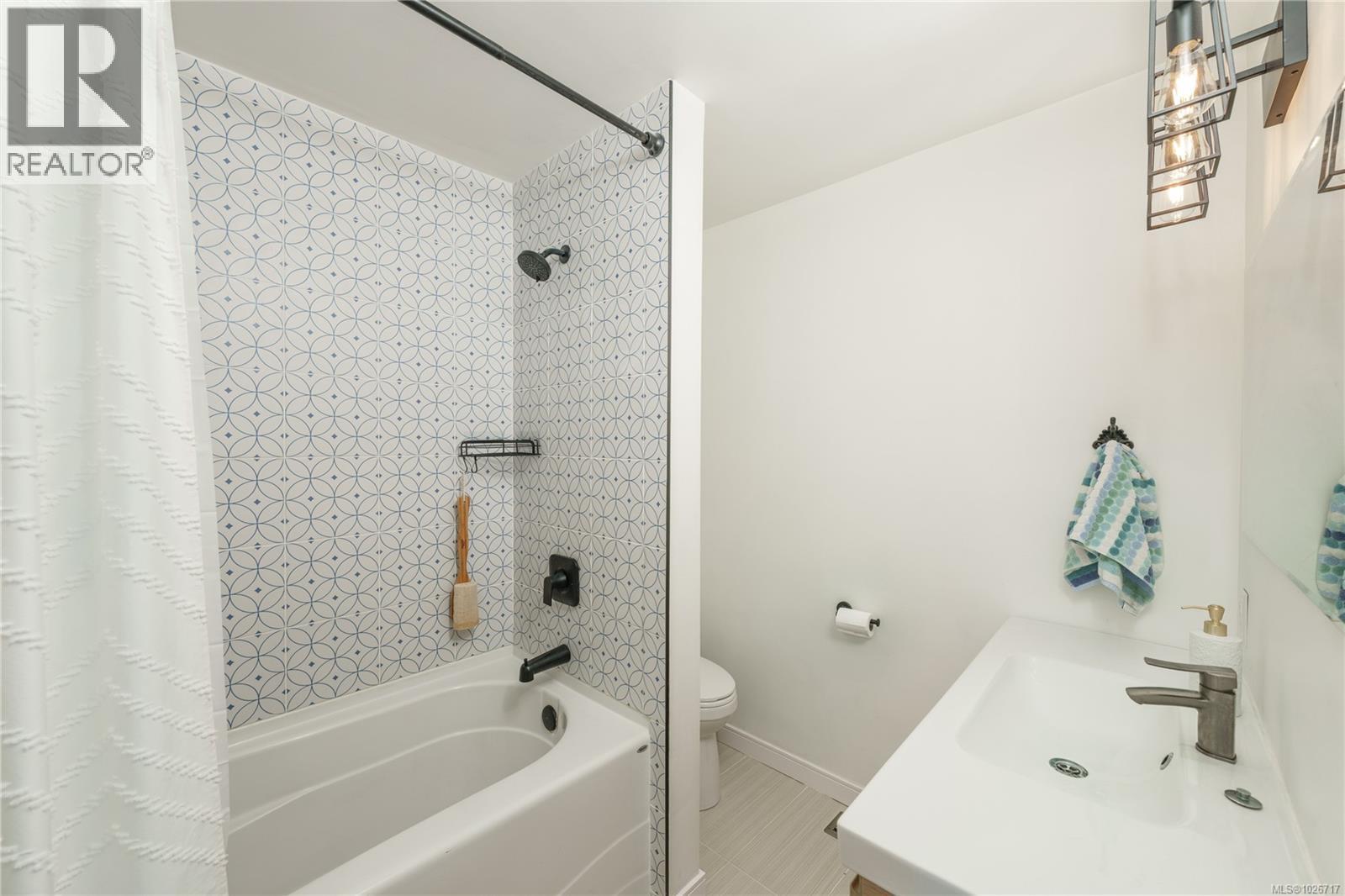 1299 Camrose Cres - 15