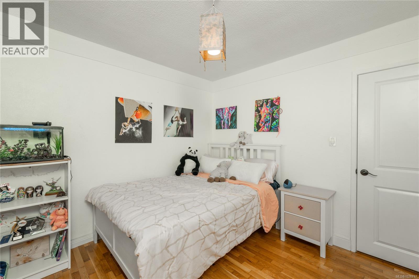 1299 Camrose Cres - 13
