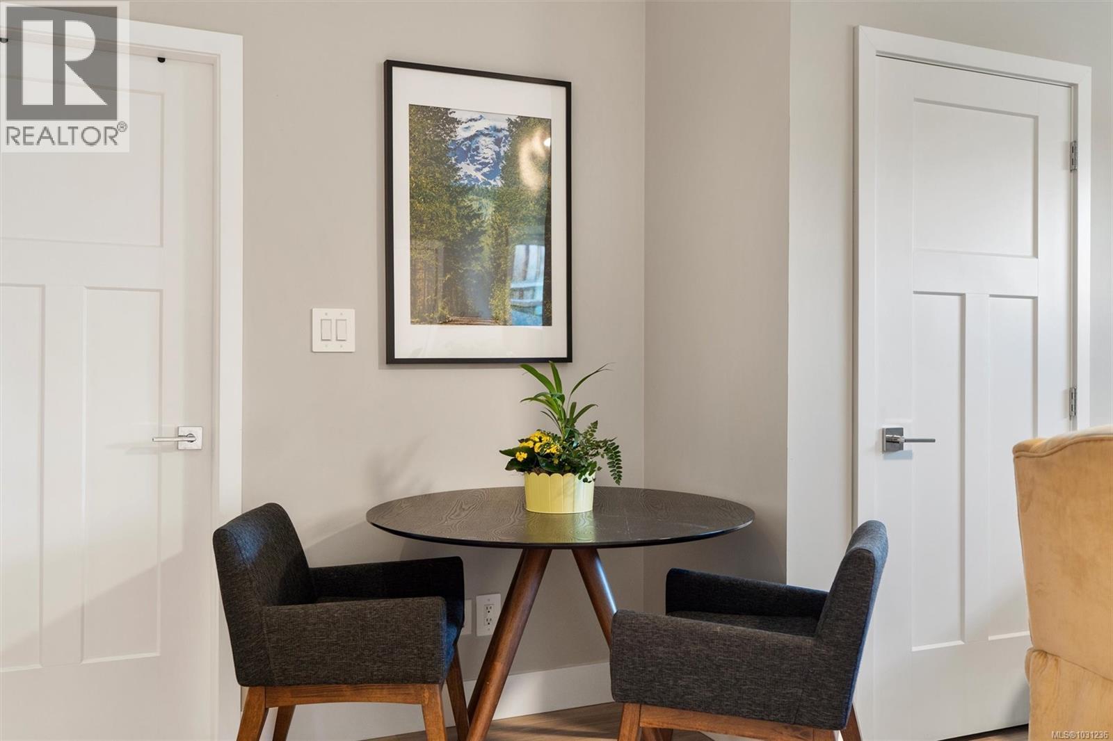 932 Arcadia St, Esquimalt