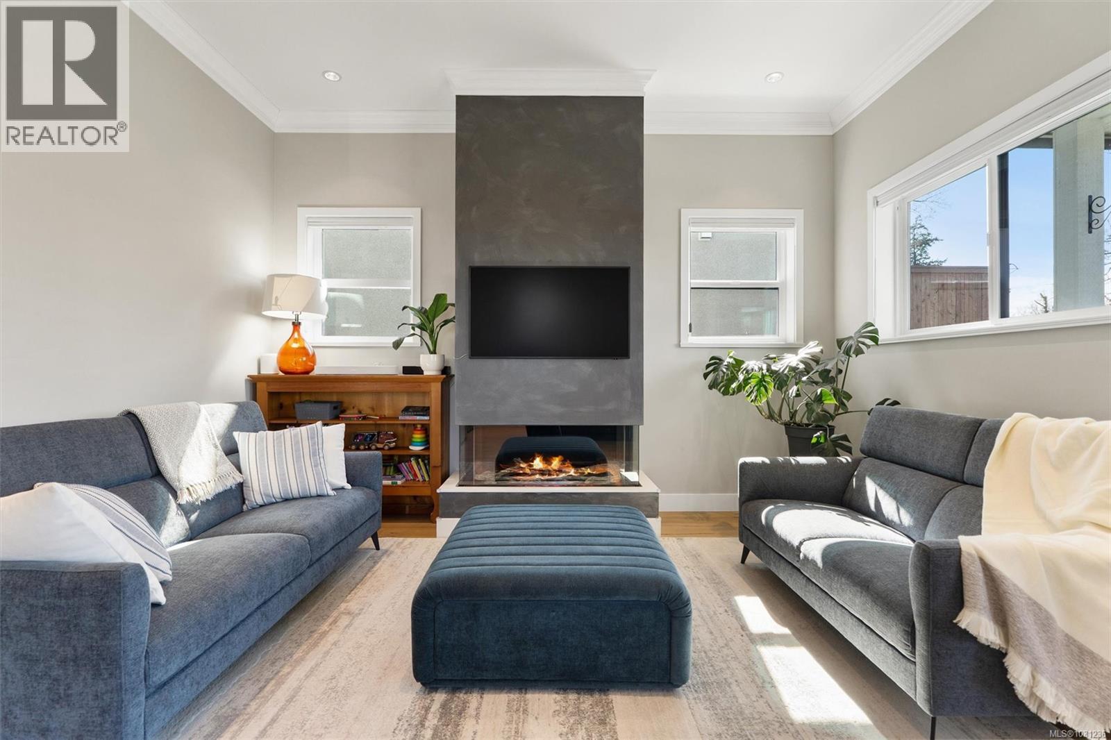 932 Arcadia St, Esquimalt