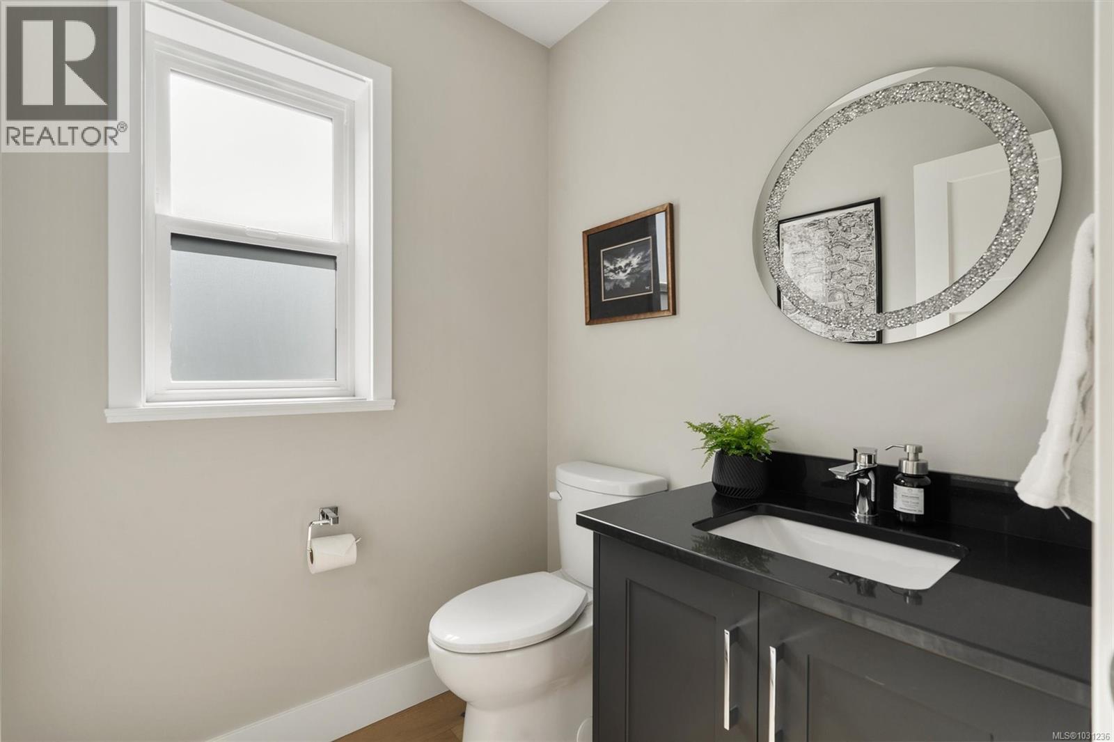 932 Arcadia St, Esquimalt