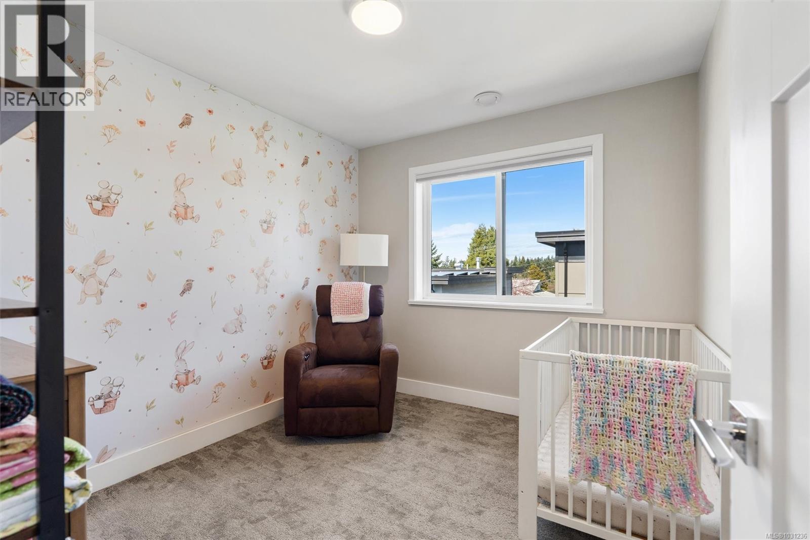 932 Arcadia St, Esquimalt