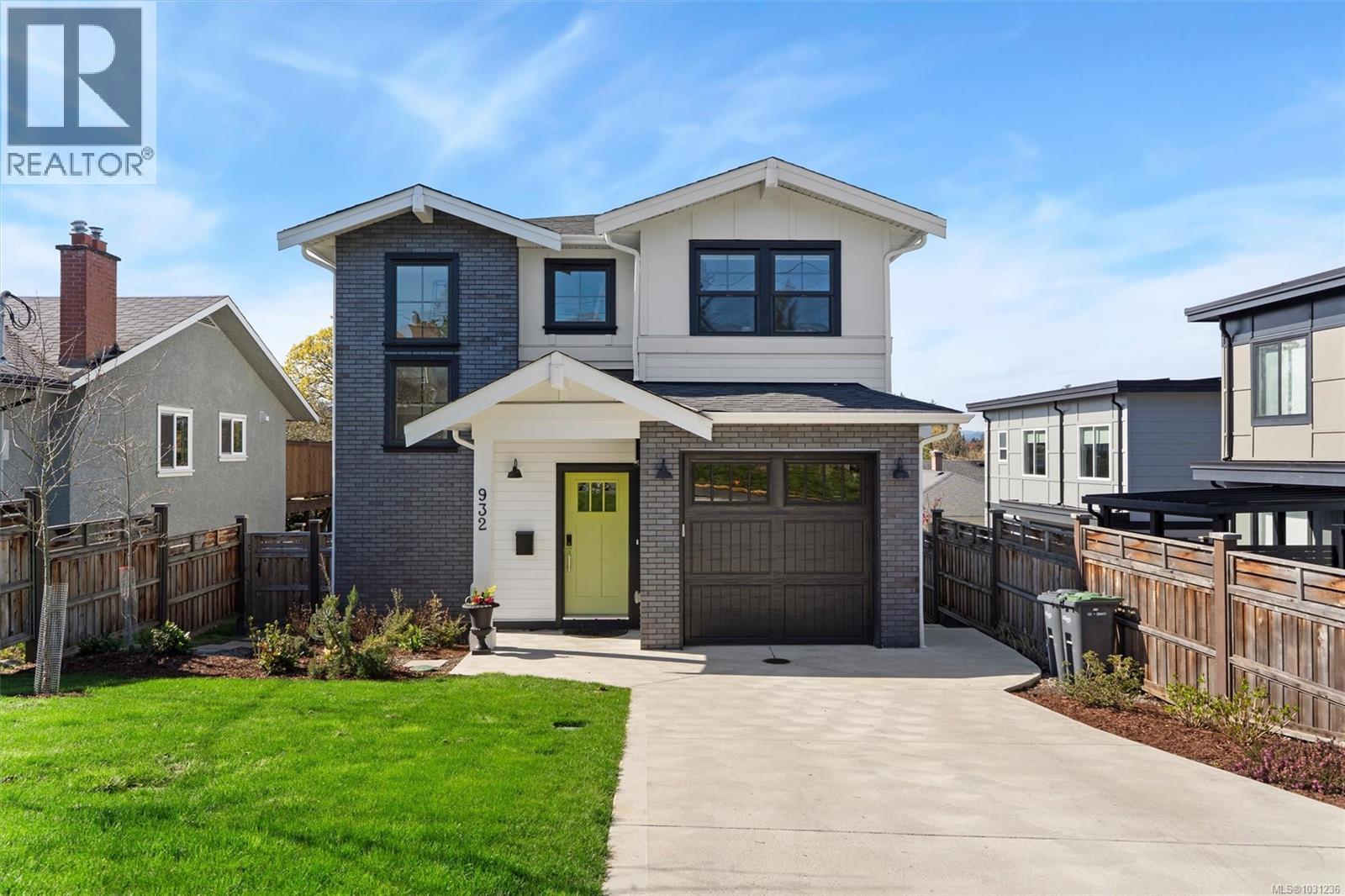 932 Arcadia St, Esquimalt