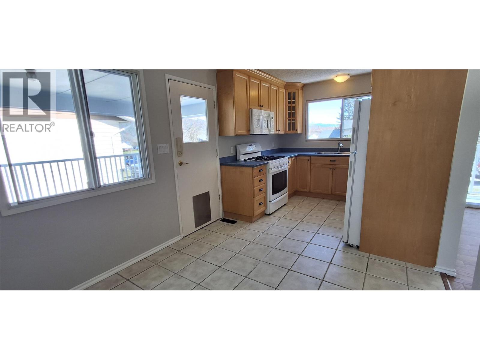 338 Beach Drive - 3